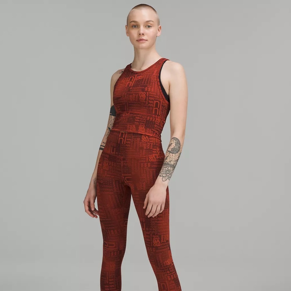 NWT Lululemon Power Pivot Everlux Tank Top 
Motif In Size 10